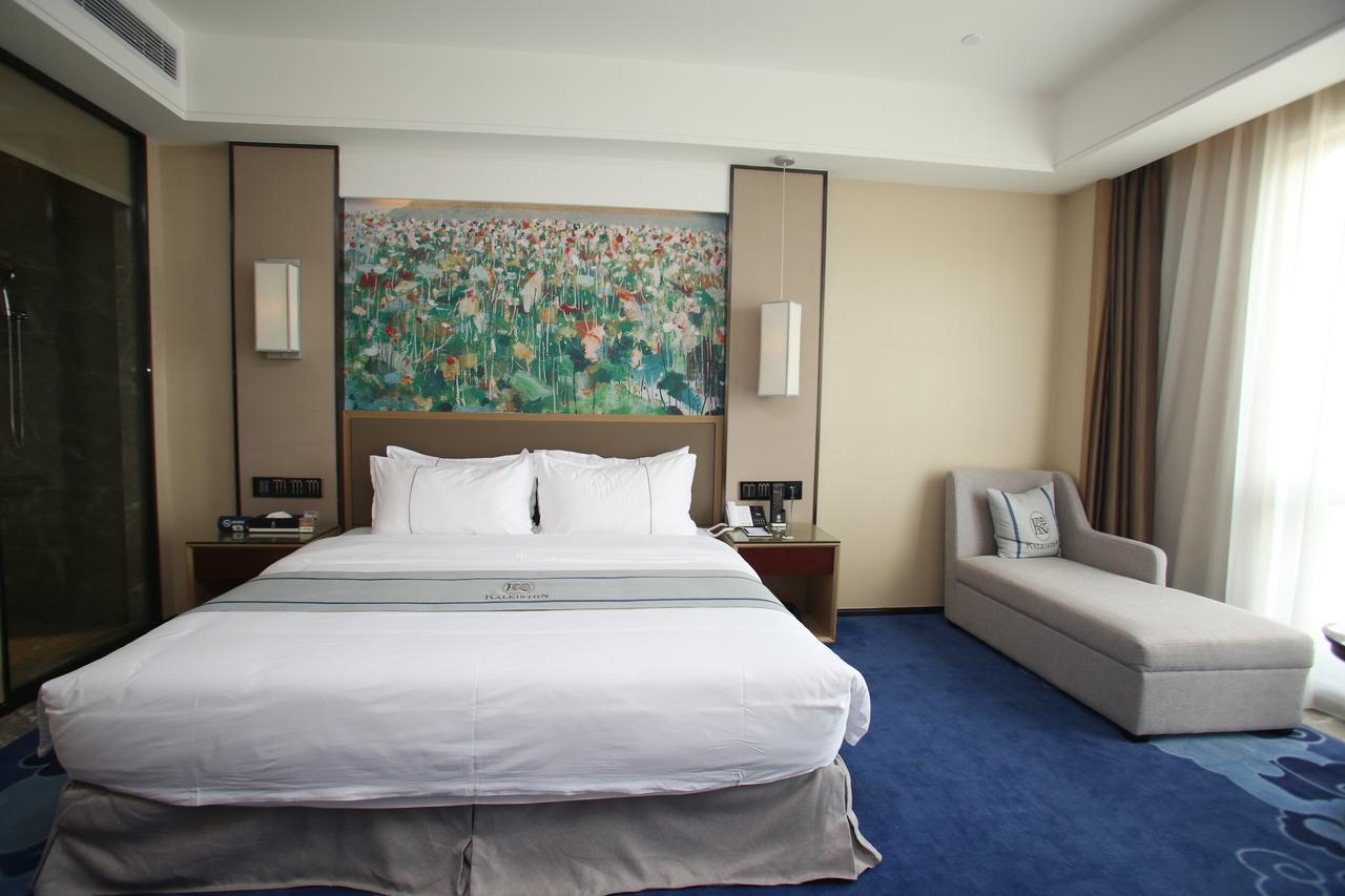 Shenzhen Kaileiston Hotel Exterior photo